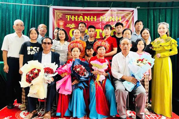 Dòng họ Trần Văn thôn Phú Bùi xã Bình Giang làm tốt công tác khuyến học, khuyến tài trong dòng họ năm học 2024- 2025