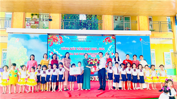 LÃNH ĐẠO XÃ BÌNH GIANG DỰ LỄ TỔNG KẾT NĂM HỌC 2025-2026 TẠI CÁC NHÀ TRƯỜNG TRÊN ĐỊA BÀN