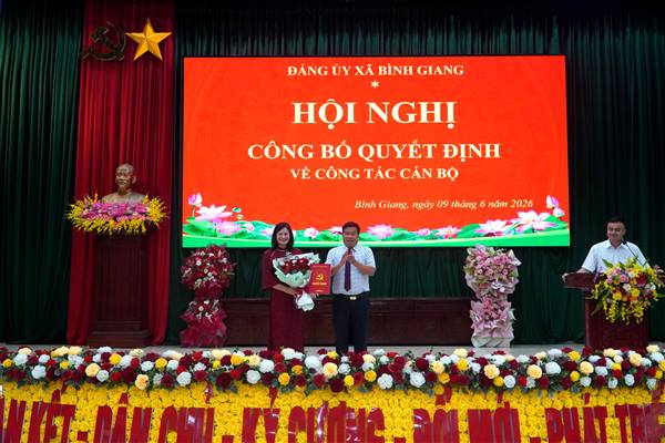 Xã Bình Giang công bố quyết định bổ nhiệm Chủ tịch Ủy ban MTTQ Việt Nam xã  khóa I, nhiệm kỳ 2025 - 2030