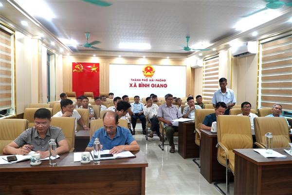 Xã Bình Giang triển khai công tác đo đạc, lập bản đồ địa chính, lập hồ sơ địa chính và hoàn thành cơ sở dữ liệu về đất đai