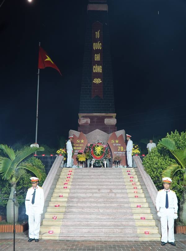 THẮP SÁNG NGỌN NẾN TRI ÂN – XÃ BÌNH GIANG LAN TỎA ĐẠO LÝ "UỐNG NƯỚC NHỚ NGUỒN"