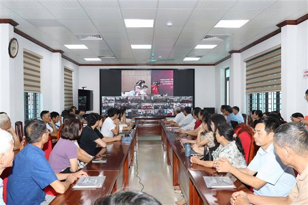 Xã Cẩm Giang triển khai “Ngày hội toàn dân học tập số” và phát động Cuộc thi “Công dân số Hải Phòng – sử dụng thông minh, sống an toàn” năm 2025