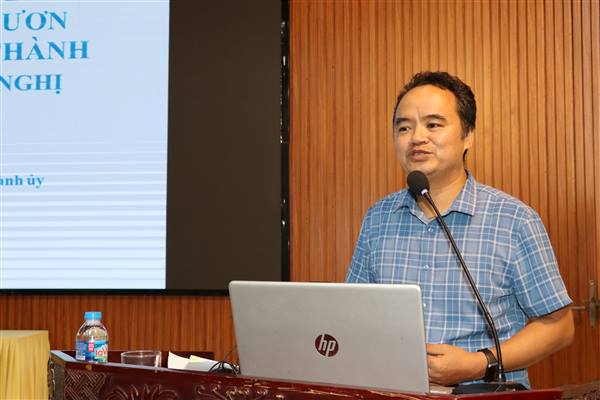 Cẩm Giang tổ chức lớp bồi dưỡng lý luận chính trị năm 2025 cho đội ngũ cán bộ, giáo viên