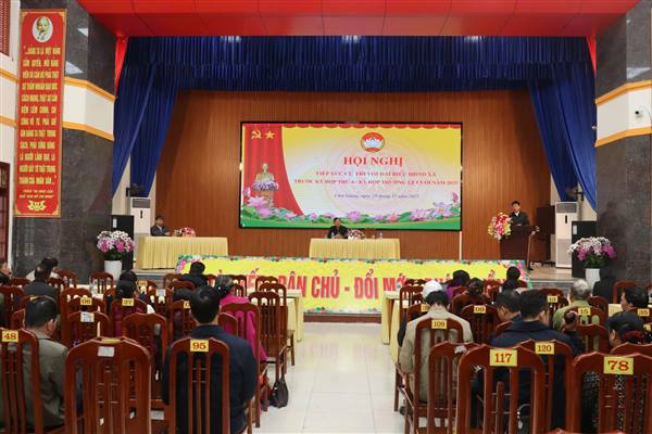 Cẩm Giang – Tổ chức hội nghị tiếp xúc cử tri với đại biểu Hội đồng nhân dân xã trước kỳ họp thứ tư – kỳ họp thường lệ cuối năm 2025