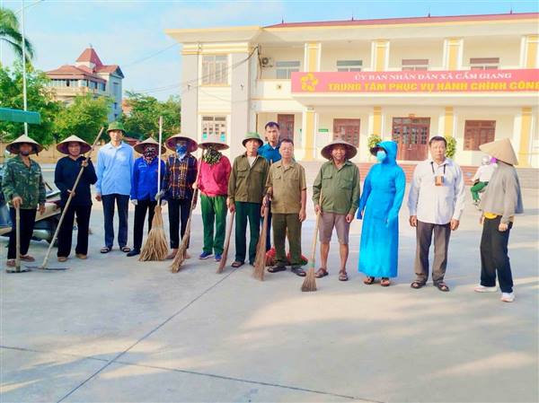MTTQ VÀ CÁC ĐOÀN THỂ PHỐI HỢP VỚI CÁC CƠ SỞ THÔN HƯỞNG ỨNG THAM GIA NGÀY CHỦ NHẬT XANH – VÌ CUỘC SỐNG CỘNG ĐỒNG CHÀO MỪNG ĐẠI HỘI ĐẢNG BỘ XÃ CẨM GIANG LẦN THỨ NHẤT, NHIỆM KỲ 2025 – 2030
