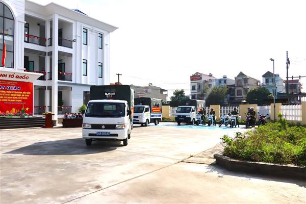 CÔNG AN XÃ CẨM GIANG TỔ CHỨC LỄ RA QUÂN ĐỢT CAO ĐIỂM TẤN CÔNG, TRẤN ÁP TỘI PHẠM