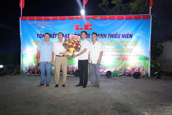  PHÚ QUÂN RỘN RÀNG LỄ TỔNG KẾT HOẠT ĐỘNG HÈ & PHÁT ĐỘNG PHONG TRÀO XÂY DỰNG ĐỜI SỐNG VĂN HÓA 2025