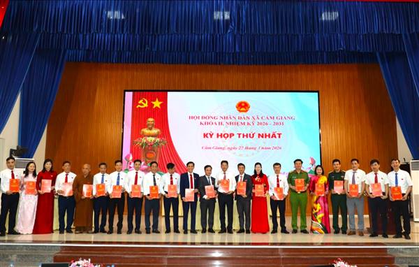 Xã Cẩm Giang tổ chức thành công Kỳ họp thứ nhất HĐND xã khóa II, nhiệm kỳ 2026 - 2031