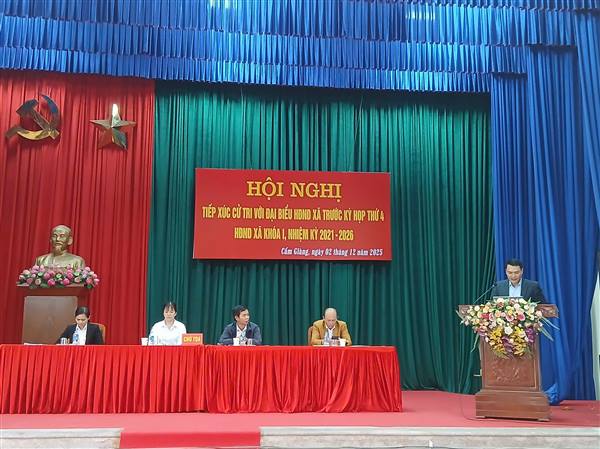 Tổ đại biểu số 4 và số 5 HĐND xã tiếp xúc cử tri trước kỳ họp với cử tri các thôn thuộc xã Ngọc Liên cũ