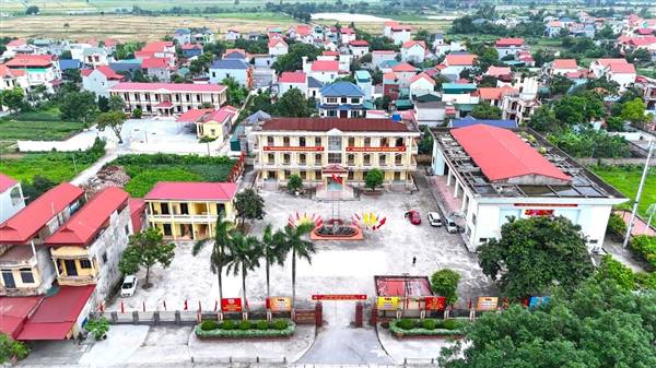 Quyết định quy định vị trí, chức năng, nhiệm vụ và quyền hạn của Văn phòng HĐND&UBND xã Cẩm Giàng