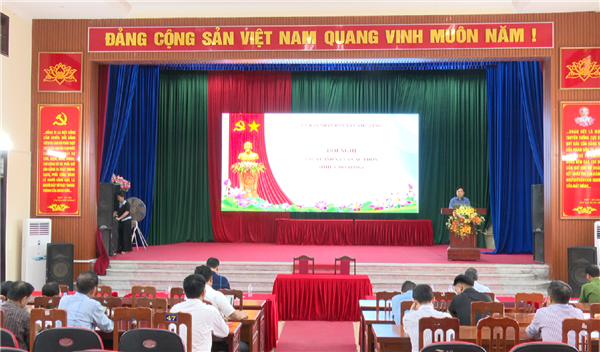 UBND xã Cẩm Giàng tổ chức Hội nghị mở rộng, đánh giá tình hình thực hiện nhiệm vụ phát triển kinh tế - xã hội 9 tháng đầu năm