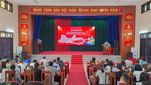 Xã Cẩm Giàng tổ chức tập huấn hướng dẫn nghiệp vụ tổ chức ngày bầu cử