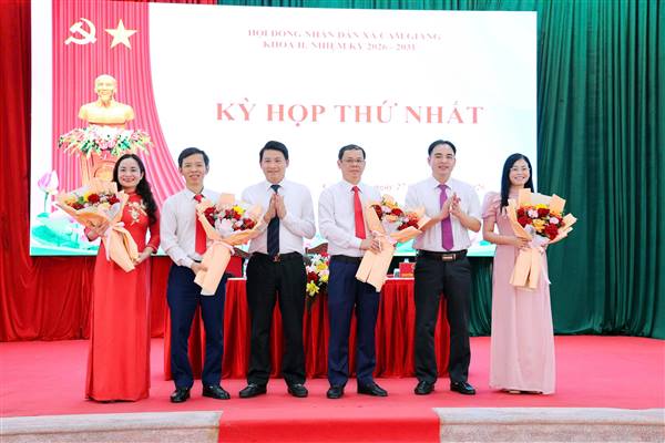 HĐND xã Cẩm Giàng khóa II tổ chức kỳ họp thứ nhất kiện toàn các chức danh chủ chốt của HĐND, UBND xã