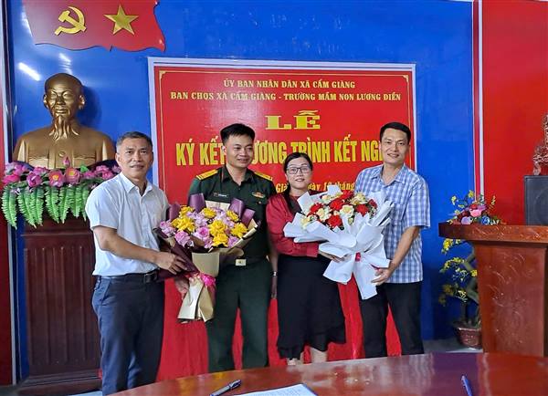 Ban Chỉ huy quân sự xã Cẩm Giàng và trường Mầm non Lương Điền tổ chức lễ ký kết nghĩa