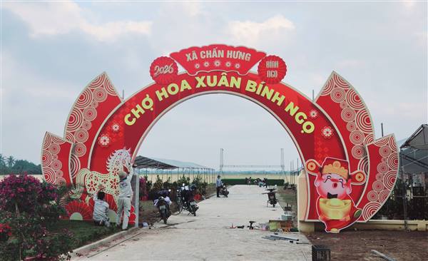Chợ Hoa Xuân xã Chấn Hưng - TP Hải Phòng.