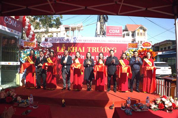 KHAI TRƯƠNG MÁY GỬI TIỀN TỰ ĐỘNG CDM AGRIBANK TẠI XÃ CHẤN HƯNG