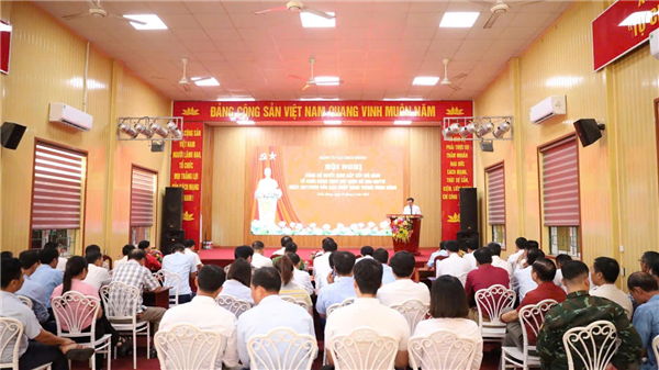 Đảng ủy xã Chấn Hưng tổ chức Hội nghị công bố các quyết định về kết thúc hoạt động của Đảng bộ Các cơ quan Đảng, Đảng bộ UBND xã; thành lập các chi bộ phòng, ban, đơn vị trực thuộc Đảng ủy xã
