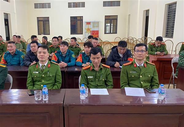 CÔNG AN XÃ CHẤN HƯNG TĂNG CƯỜNG TUẦN TRA, ĐẢM BẢO AN NINH TRẬT TỰ PHỤC VỤ BẦU CỬ