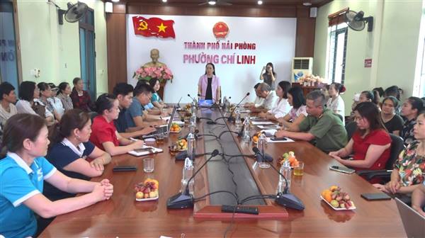 HỘI LIÊN HIỆP PHỤ NỮ PHƯỜNG CHÍ LINH PHỐI HỢP TỔ CHỨC HỘI THẢO KẾT NỐI VỚI CÁC NHÀ CUNG CẤP DỊCH VỤ HỖ TRỢ PHỤ NỮ DI CƯ HỒI HƯƠNG