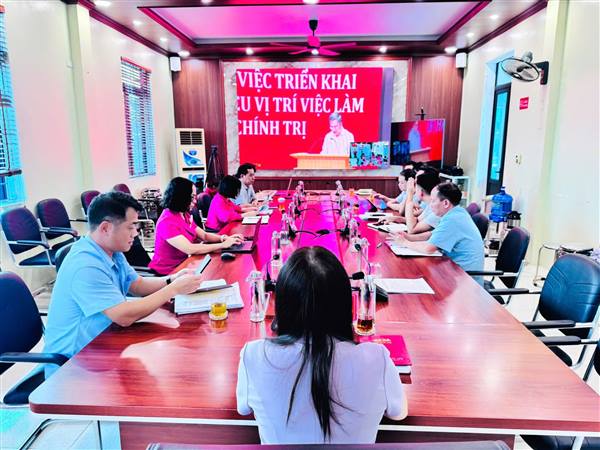 PHƯỜNG CHÍ LINH THAM GIA HỘI NGHỊ QUÁN TRIỆT, TẬP HUẤN XÂY DỰNG CƠ SỞ DỮ LIỆU VỊ TRÍ VIỆC LÀM CỦA HỆ THỐNG CHÍNH TRỊ