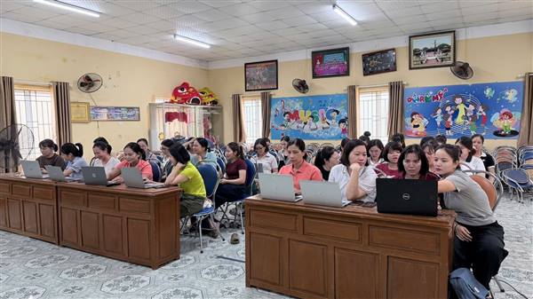 ĐẨY MẠNH CHUYỂN ĐỔI SỐ NGÀNH GIÁO DỤC – HOÀN THÀNH CẤP CHỨNG THƯ CHỮ KÝ SỐ CỦA BAN CƠ YẾU CHO 100% GIÁO VIÊN BIÊN CHẾ
