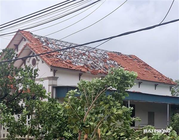 Xuất hiện lốc xoáy tại TP Hải Phòng, người dân cần đề phòng dồng lốc