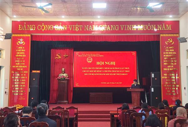 Tuyên truyền triển khai chuyển đổi mô hình quản lý thuế từ hình thức khoán sang kê khai đối với hộ kinh doanh

