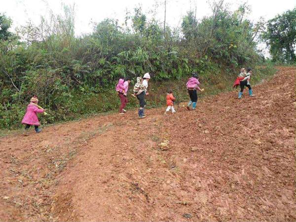 Đoàn TN xã Chí Minh phối hợp tổ chức chương trình 

"tình nguyện mùa đông" năm 2025

