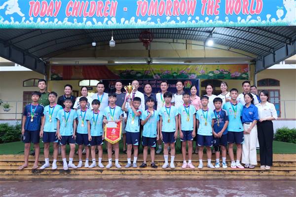 Xã Chí Minh tổ chức thành công Giải bóng đá
 Thiếu niên U13 hè 2025
