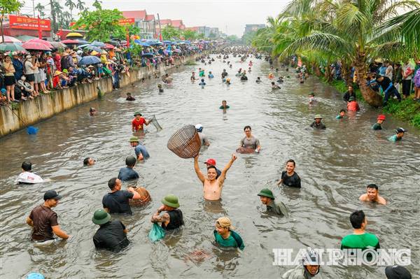 Hội đùa nơm truyền thống xã Chí Minh năm 2025