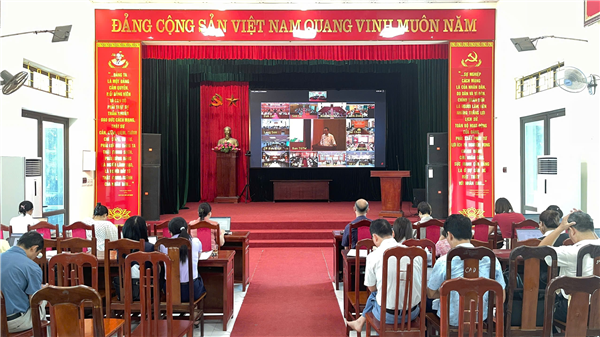 Đảng ủy xã Chí Minh tổ chức điểm cầu Hội nghị 

Báo cáo viên Trung ương tháng 10/2026