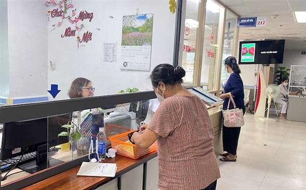 Chí Minh phấn đấu đạt tỷ lệ bao phủ BHYT 

từ 95% dân số trở lên