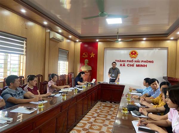 Triển khai phương án bố trí, sắp xếp và giải quyết chế độ đối với người hoạt động không chuyên trách