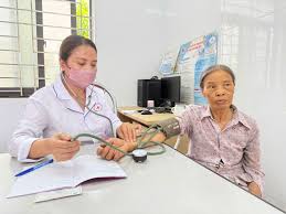 Chăm lo sức khỏe người cao tuổi trong giai đoạn già hoá dân số
