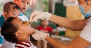 Đưa trẻ trong độ tuổi đi uống vitamin A vào ngày 1 và 2/6