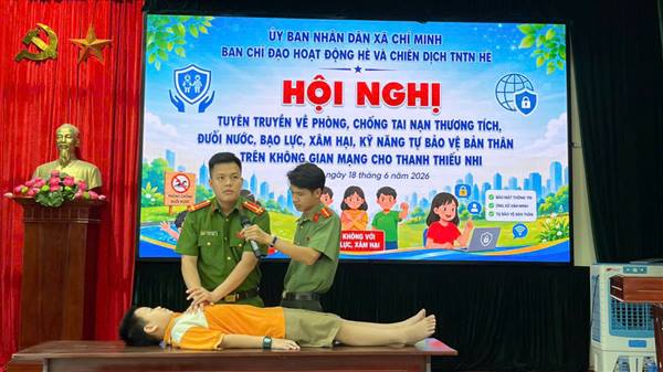Công an xã Chí Minh phối hợp tuyên truyền, trang bị kỹ năng phòng chống đuối nước cho trẻ em