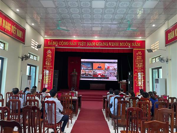 UB MTTQ xã Chí Minh tham dự hội nghị nghiên cứu, quán triệt Nghị quyết Đại hội MTTQ Việt Nam lần thứ 11