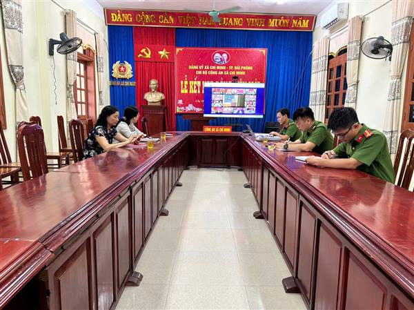 Xã Chí Minh tham dự Lễ phát động triển khai cao điểm thu nhận mẫu sinh phẩm ADN thân nhân liệt sĩ chưa xác định thông tin trên toàn quốc