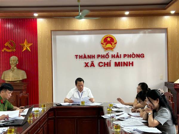 UBND xã Chí Minh họp phiên thường kỳ tháng 6 năm 2026
