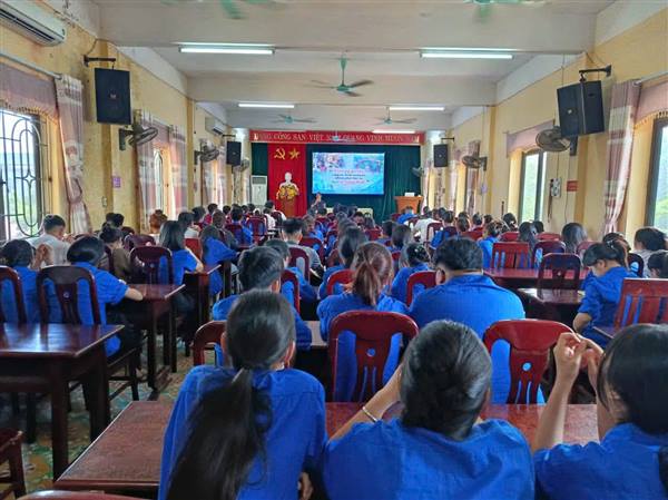 Cán bộ Đoàn xã Chí Minh tham gia lớp bồi dưỡng nghiệp vụ công tác Đoàn và phong trào thanh thiếu nhi năm 2026
