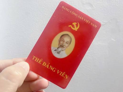 Đảng ủy xã Chí Minh hướng dẫn thực hiện công tác cấp, đổi và quản lý thẻ đảng viên