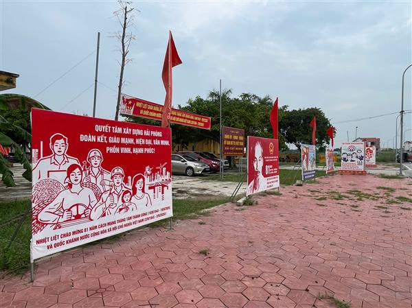 Chí Minh đẩy mạnh tuyên truyền kỷ niệm 81 năm cách mạng tháng tám và quốc khánh 2/9