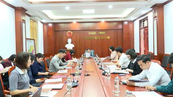 UBND PHƯỜNG CHU VĂN AN TỔ CHỨC PHIÊN HỌP THƯỜNG KỲ THÁNG 12 NĂM 2025