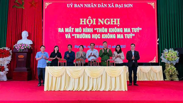 Xã Đại Sơn tổ chức Hội nghị ra mắt mô hình "Thôn không ma tuý" và "Trường học không ma tuý"