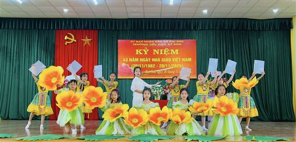 Trường Tiểu học Kỳ Sơn tổ chức kỷ niệm 43 năm Ngày Nhà giáo Việt Nam