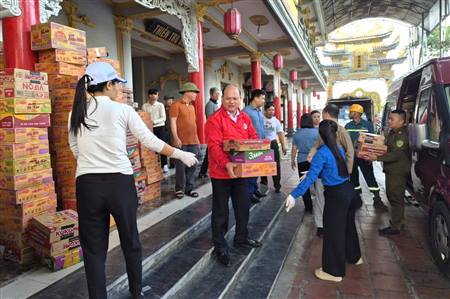 Nghĩa cử cao đẹp của người dân thành phố Cảng hướng về vùng lũ