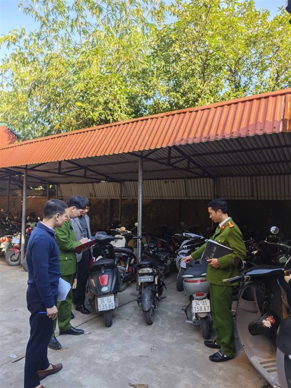 Ban An toàn giao thông xã Đại Sơn kiểm tra công tác ATGT trường học năm 2025.