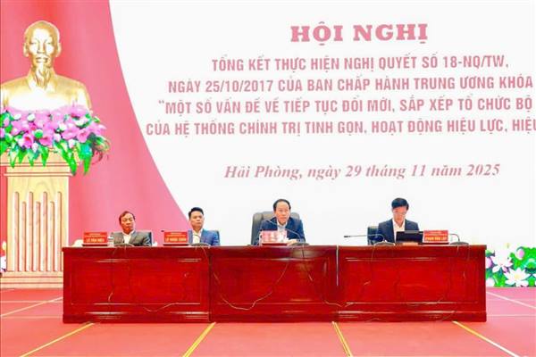 Tổng kết thực hiện Nghị quyết số 18-NQ/TW về tiếp tục đổi mới, sắp xếp tổ chức bộ máy của hệ thống chính trị tinh gọn, hoạt động hiệu lực, hiệu quả