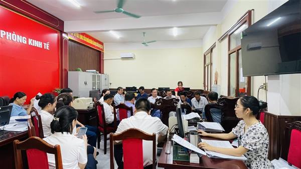 Đại Sơn tập huấn triển khai thu thuế sử dụng đất phi nông nghiệp qua ứng dụng eTax Mobile