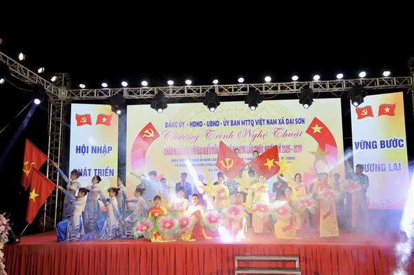 Đại Sơn tổ chức chương trình nghệ thuật chào mừng thành công Đại hội đại biểu Đảng bộ xã lần thứ nhất.